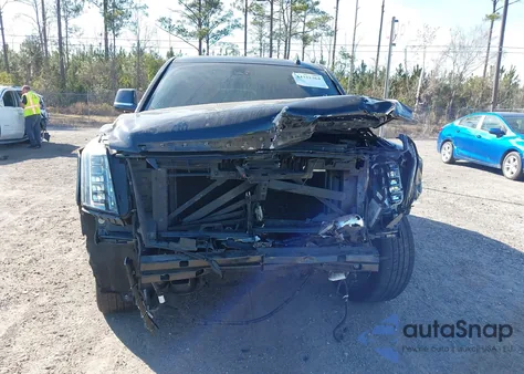 2019 Cadillac Escalade Luxury z USA, uszkodzony, nr VIN 1GYS4BKJ0KR331846